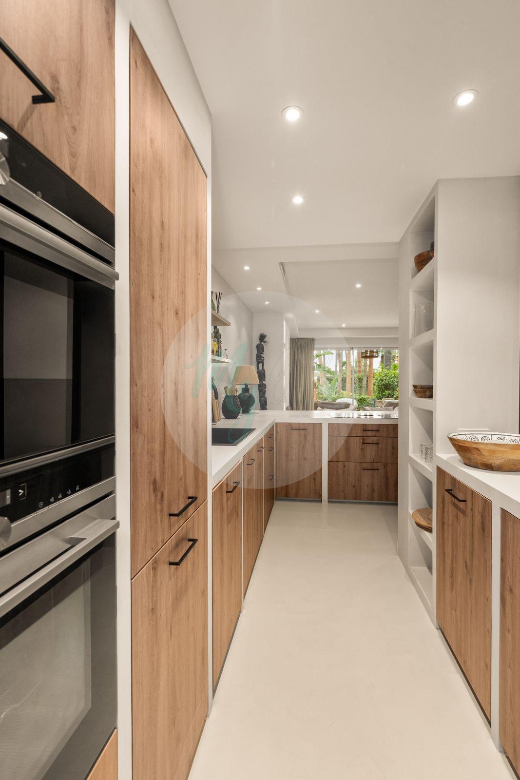 Townhouse in Golden Mile