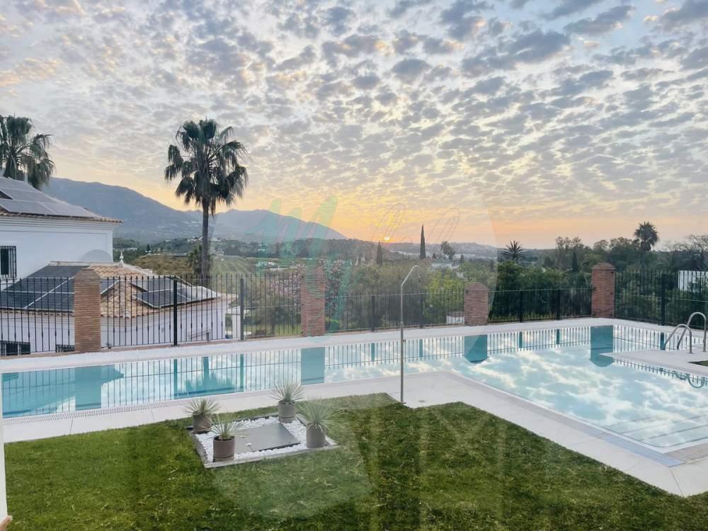 Wholesale & Distribution in La Cala Golf