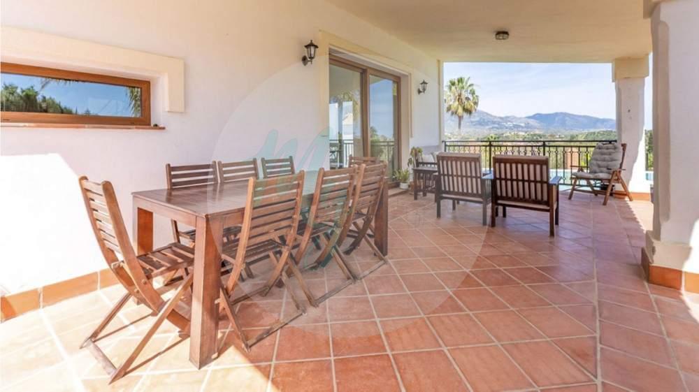 Wholesale & Distribution in La Cala Golf