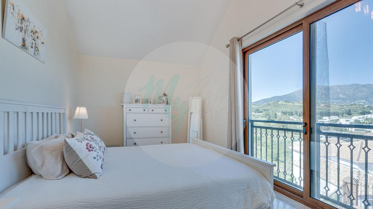 Wholesale & Distribution in La Cala Golf