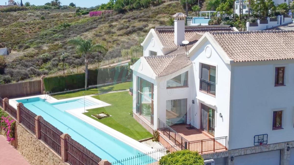 Wholesale & Distribution in La Cala Golf