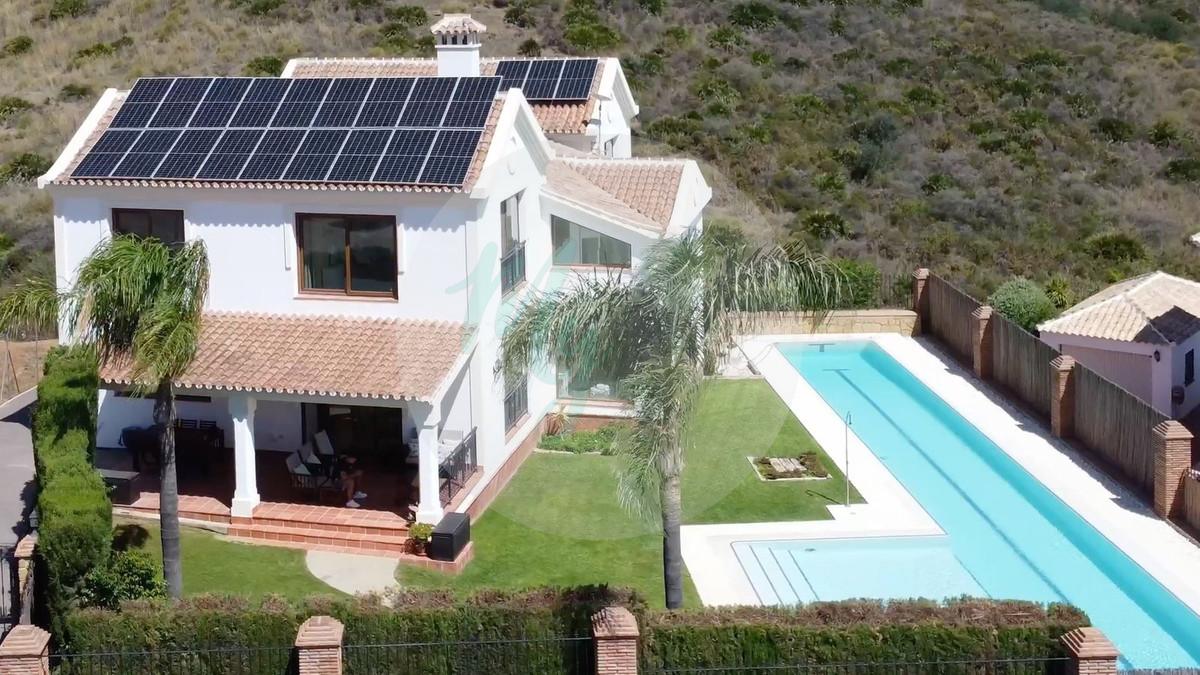 Wholesale & Distribution in La Cala Golf