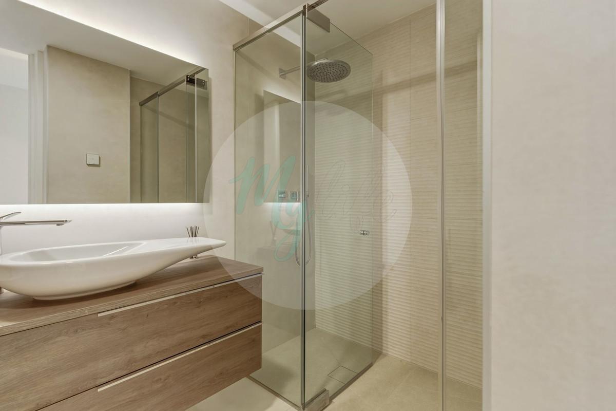 Middle floor in Estepona