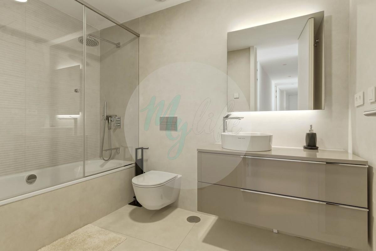 Middle floor in Estepona
