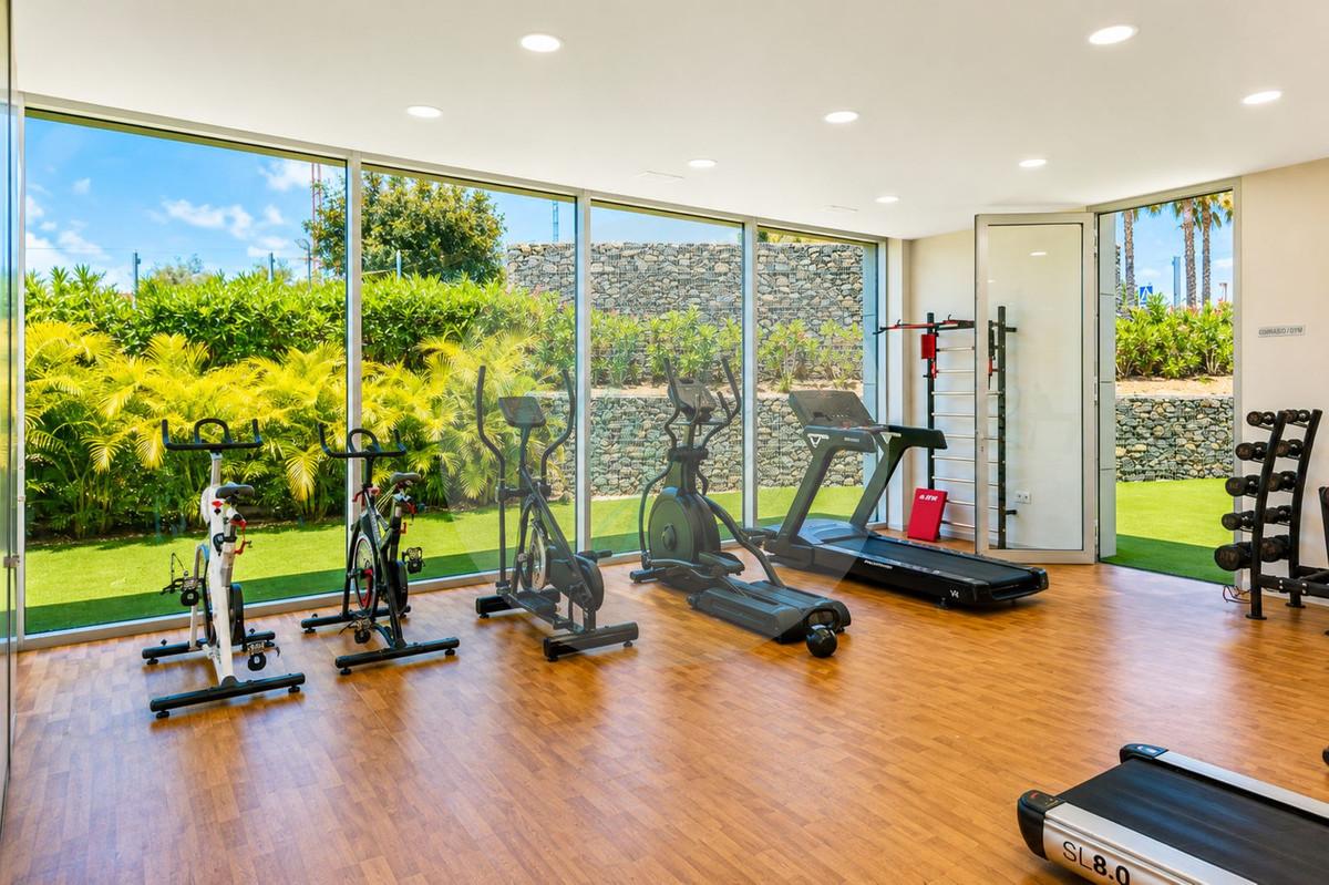 Middle floor in Estepona