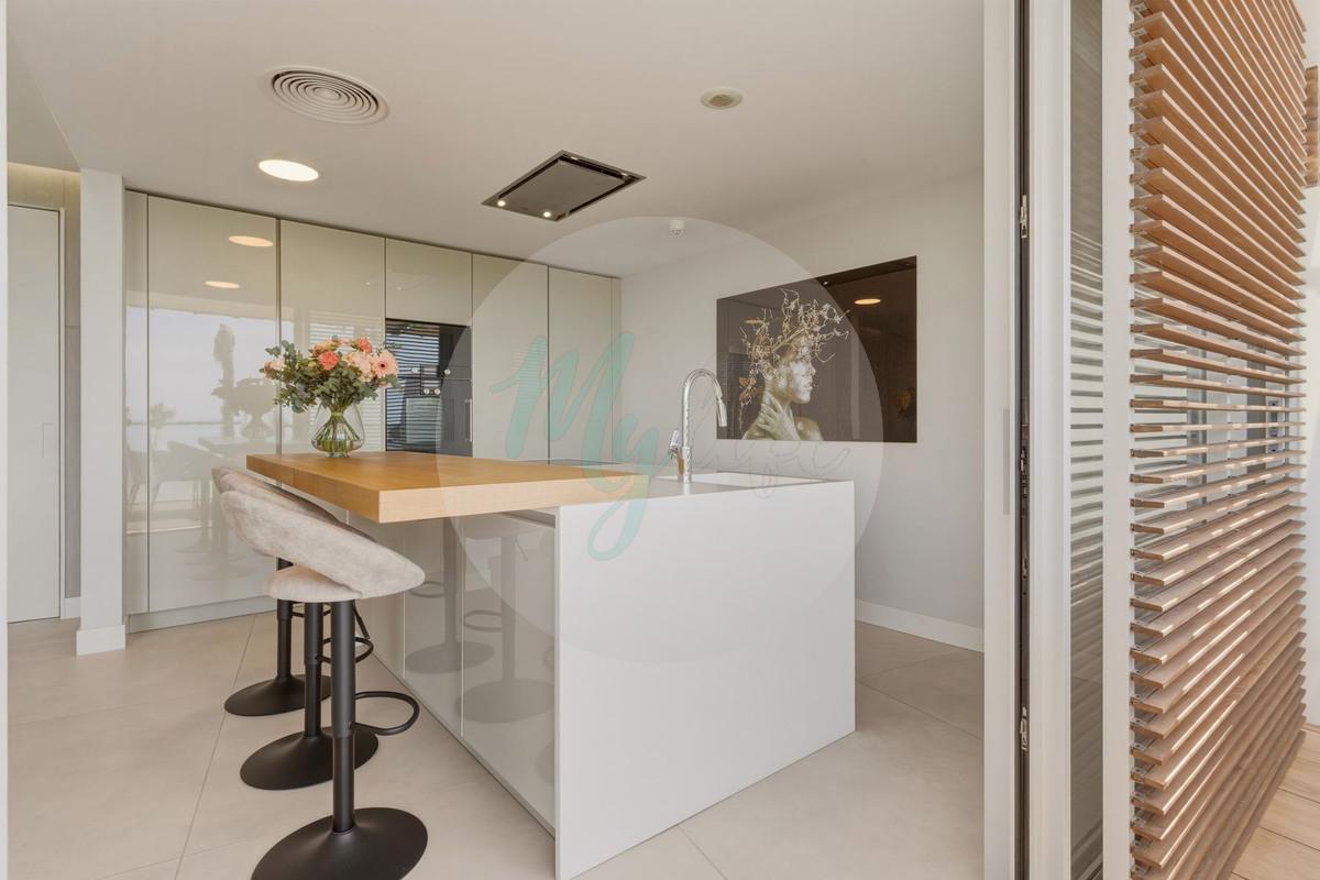 Middle floor in Estepona