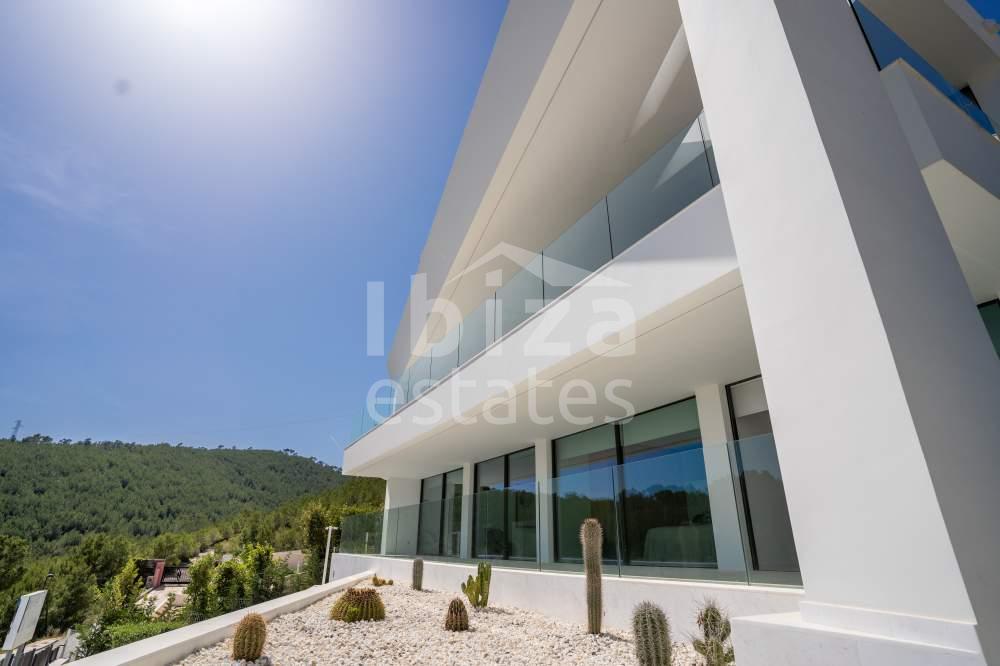 Luxury villa near town decorated by top designer Eric Kuster