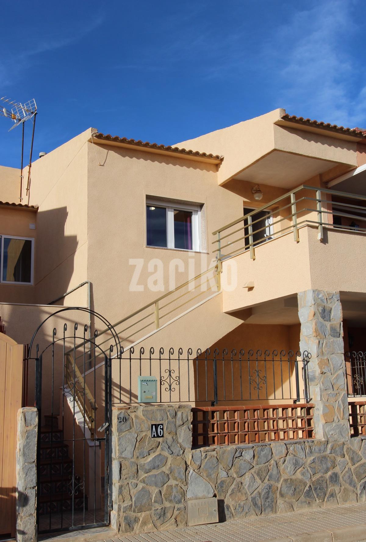 Moderno bungalow al lado de la playa en El Mojón!