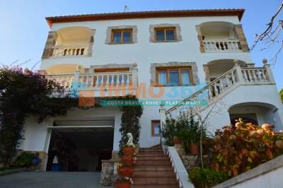 Buy - Villa near the town center with stunning sea views - Castillo-Playa de Aro - immo365costabrava - Bedroom 1 - IPDAV59