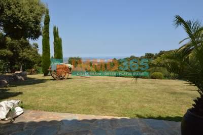 Buy - Elegant villa with stunning sea view - Castillo-Playa de Aro - immo365costabrava - Garden 57 - IPDAV32
