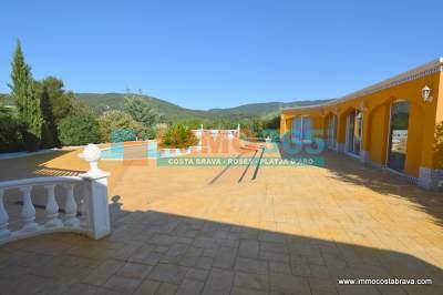 Comprar - Exclusiva villa de lujo con vistas a piscina y montañas - Santa Cristina de Aro - immo365costabrava - Jardín 22 - ISCAV55
