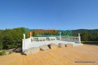Comprar - Exclusiva villa de lujo con vistas a piscina y montañas - Santa Cristina de Aro - immo365costabrava - Habitación 34 - ISCAV55