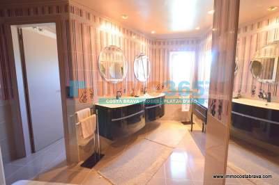 Buy - Luxury exclusive villa with pool and mountain views - Santa Cristina de Aro - immo365costabrava - Bathroom 50 - ISCAV55