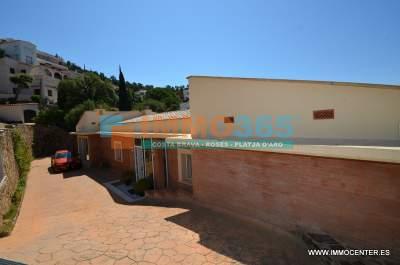 Compra - Villa amb vistes magnífiques al mar i muntanya - Roses - immo365costabrava - Garatge 71 - IMF61