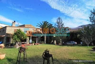 Kopen - Mooi landelijk huis met onafhankelijk gastenhuis - Palau Sabardera - immo365costabrava - Hal 1 - IALTV37
