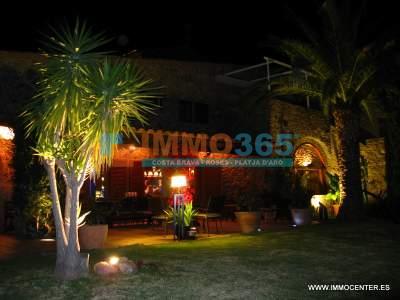 Kopen - Mooi landelijk huis met onafhankelijk gastenhuis - Palau Sabardera - immo365costabrava - Garage 22 - IALTV37