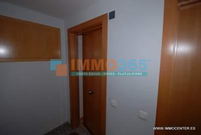 Acheter - Joli appartement au centre - Figueras - immo365costabrava - Entrée/Sortie 21 - IFIA02