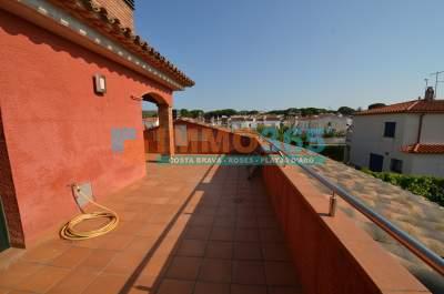 Buy - House in residential area with pool near the beach for sale. - La Escala - immo365costabrava - Views 15 - ILESV15