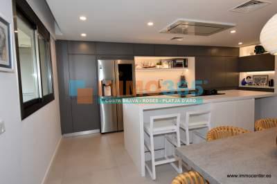 Buy - Fantastic design duplex penthouse - Castillo-Playa de Aro - immo365costabrava - Garage 8 - IPDAA321985