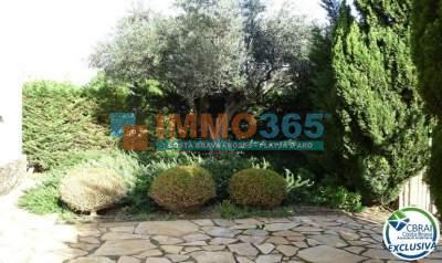 67e238aef079cc4b4c09f2f957