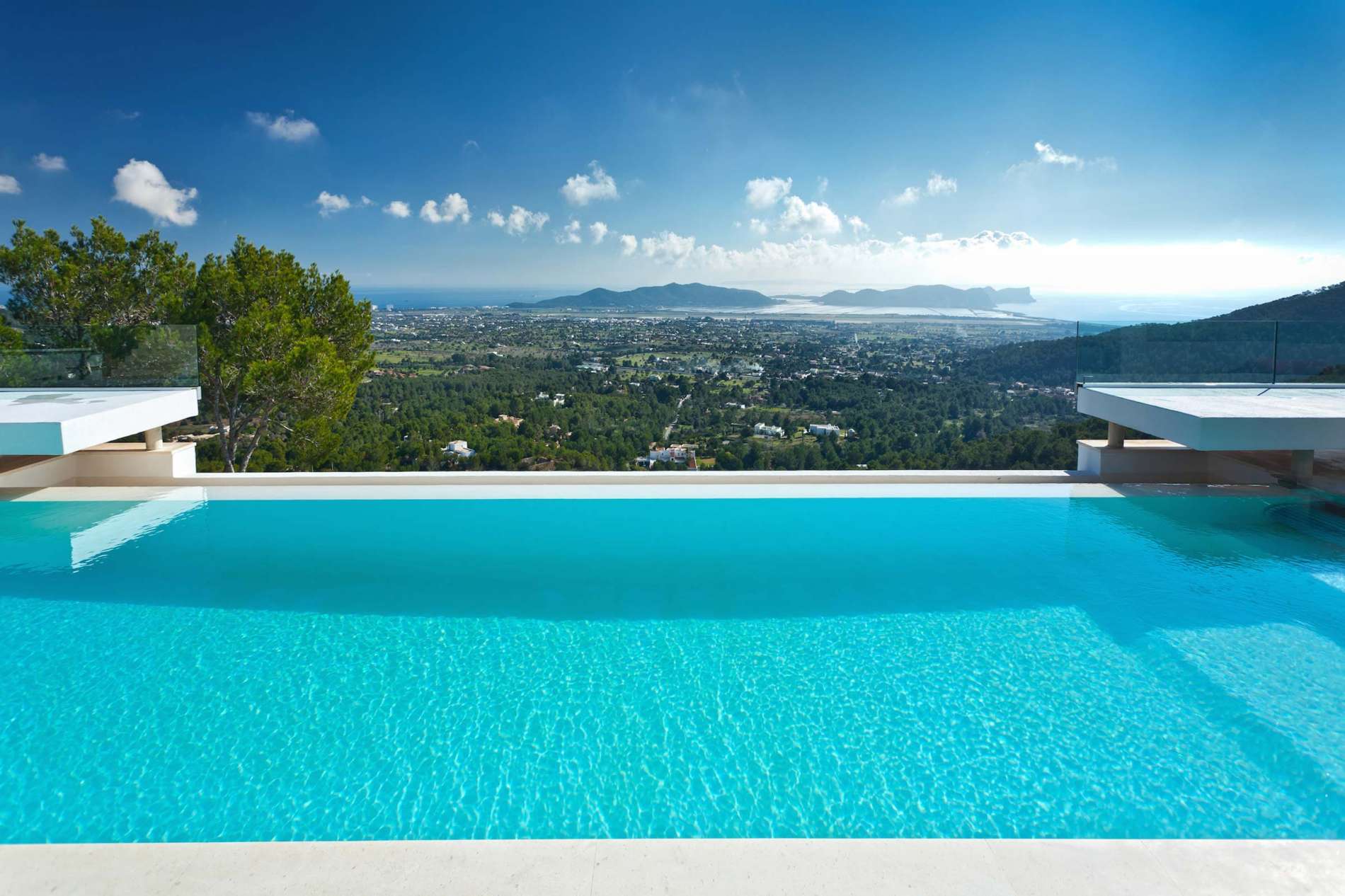 Finca Ibiza - Ibiza Estates - makelaar Ibiza - real estate agency Ibiza