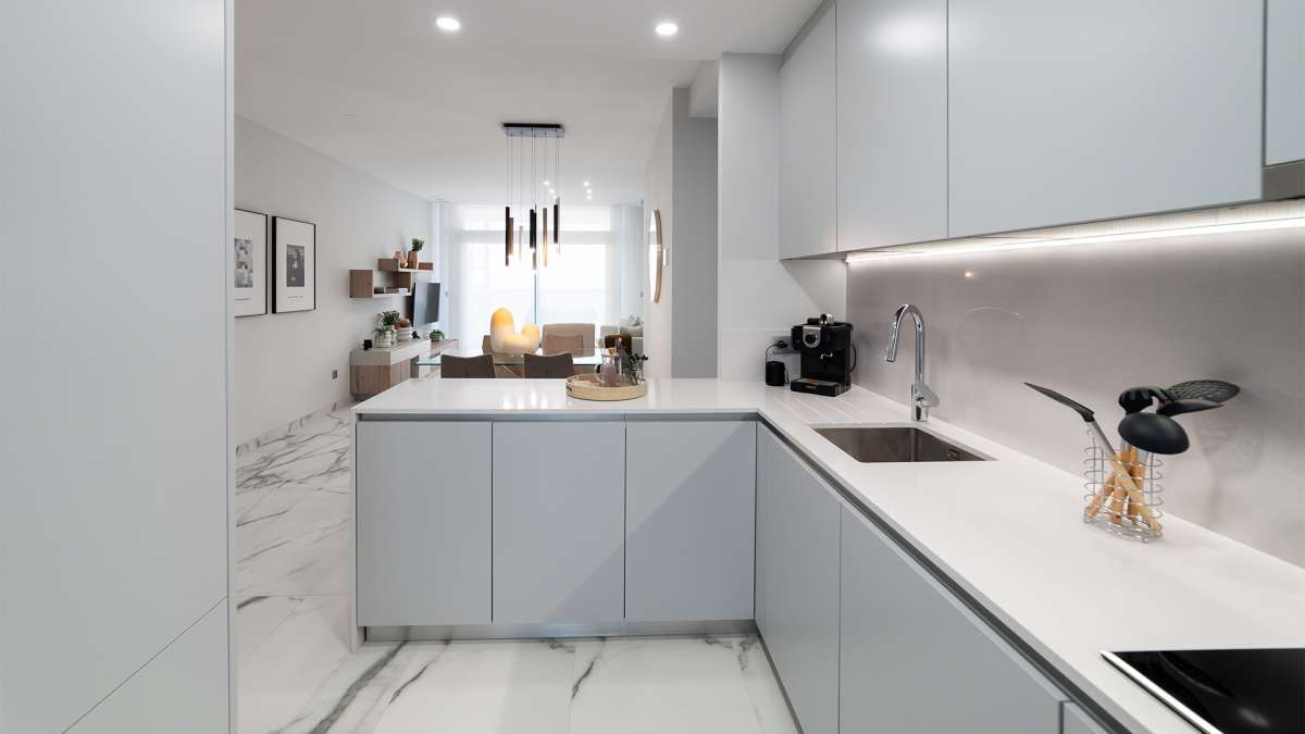 BENIDORM NEW 2 BEDROOM APARTMENTS LOCATED 50 METERS FROM THE BEACH WITH MAGNIFICENT SEA VIEWS