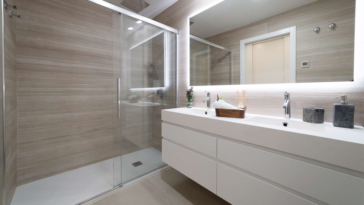 BENIDORM NEW 2 BEDROOM APARTMENTS LOCATED 50 METERS FROM THE BEACH WITH MAGNIFICENT SEA VIEWS