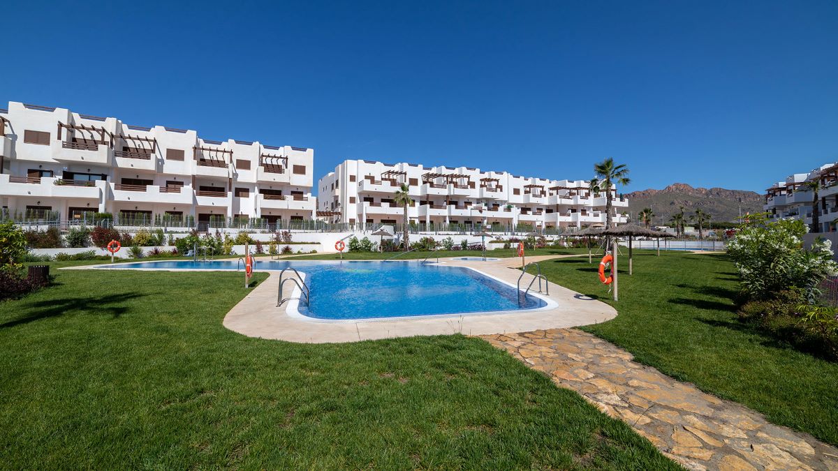 NEW ANDALUSIAN STYLE APARTMENTS LOCATED 600 METERS FROM THE BEACH ON THE COSTA DE ALMERIA