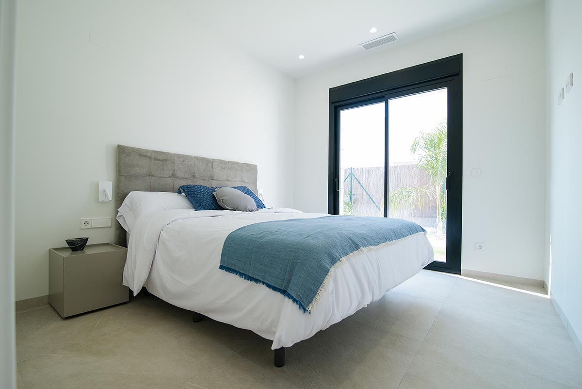 NEW LUXURY 3 BEDROOM VILLA WITH PRIVATE POOL AND SOLARIUM