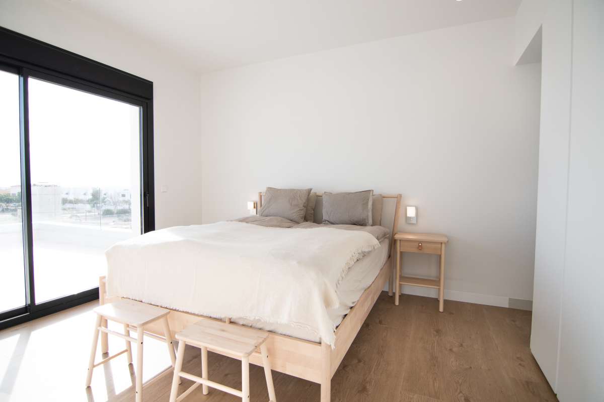 NEW LUXURY 3 BEDROOM VILLA WITH PRIVATE POOL AND SOLARIUM