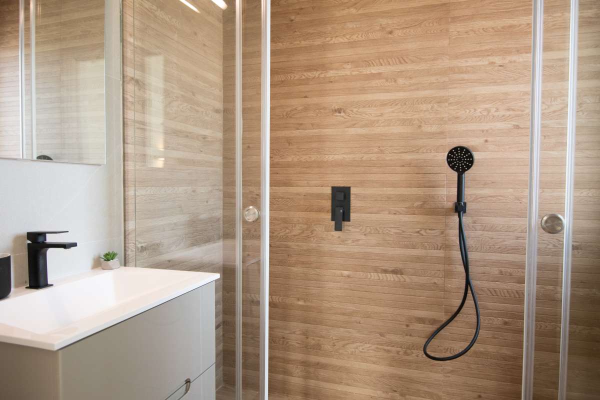 NEW LUXURY 3 BEDROOM VILLA WITH PRIVATE POOL AND SOLARIUM