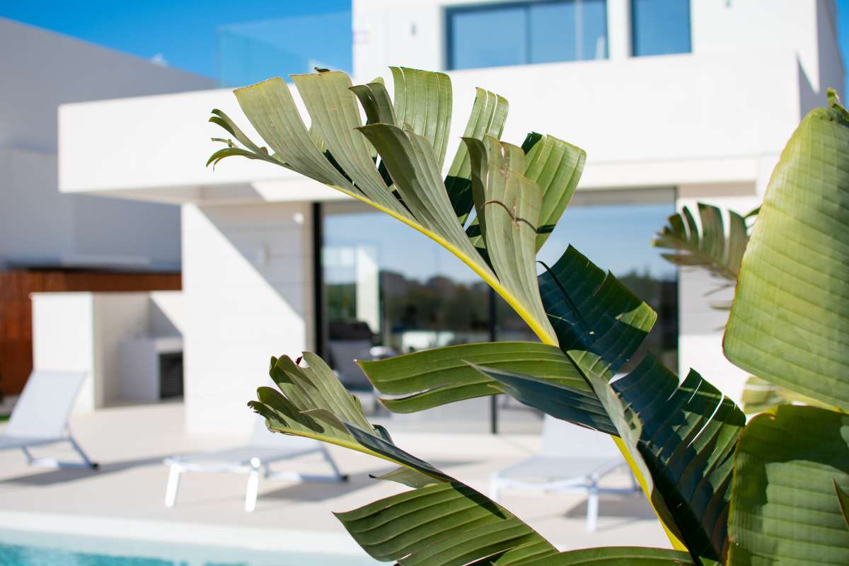 NEW LUXURY 3 BEDROOM VILLA WITH PRIVATE POOL AND SOLARIUM