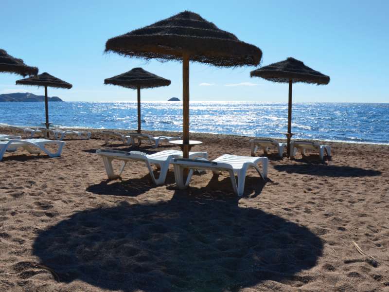 NEW 2 BEDROOM PENTHOUSES BY THE SEA ON THE ALMERIA COAST.