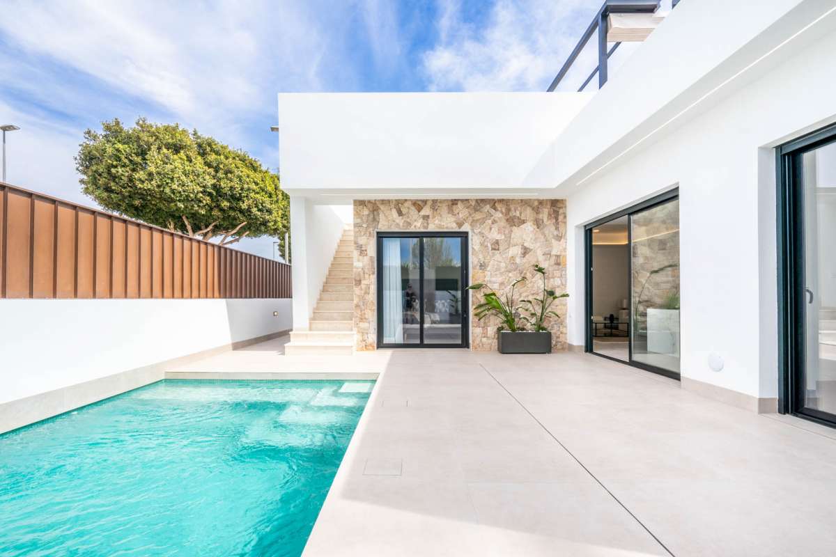 HOUSE FOR SALE, ROLDÁN