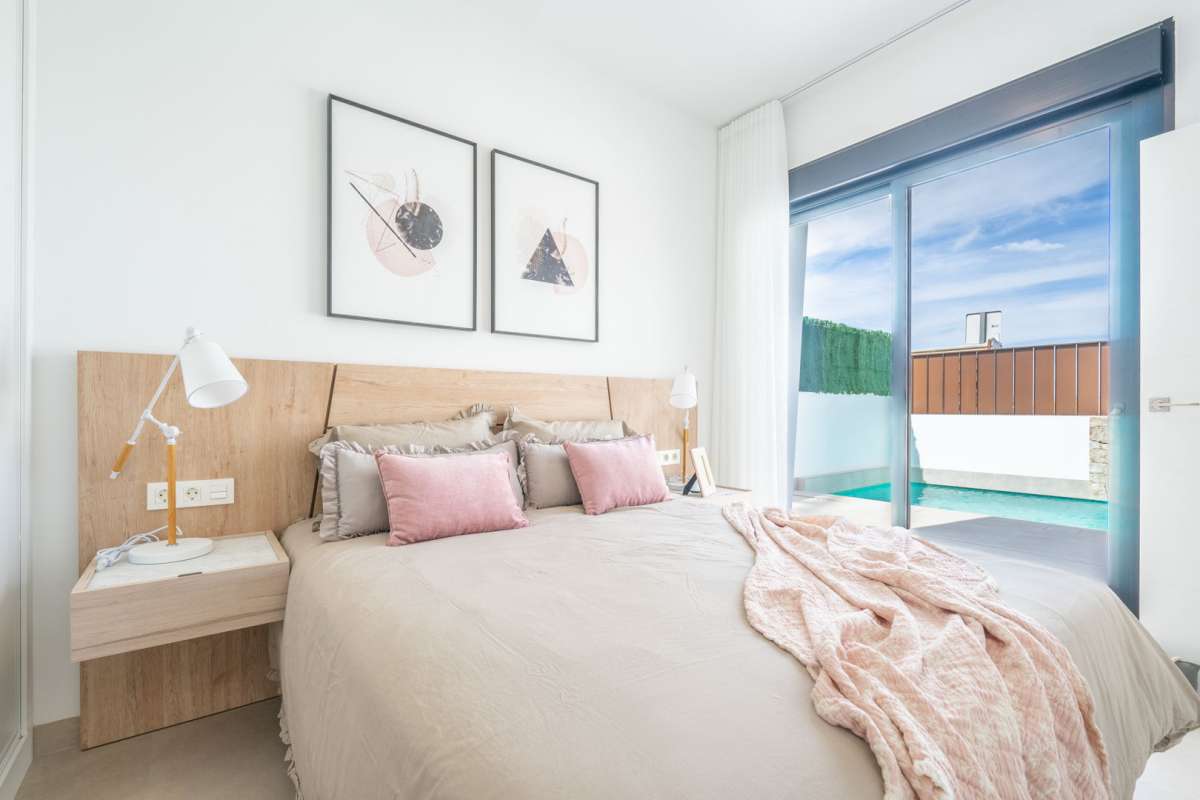 HOUSE FOR SALE, ROLDÁN