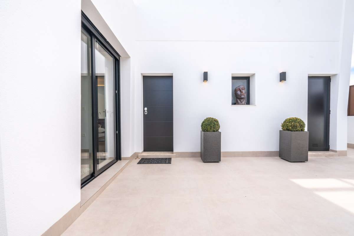 HOUSE FOR SALE, ROLDÁN