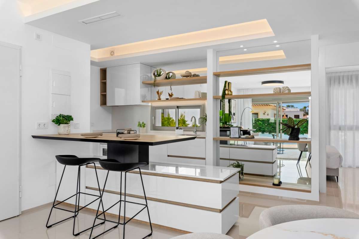 HOUSE FOR SALE, LOS ALCÁZARES