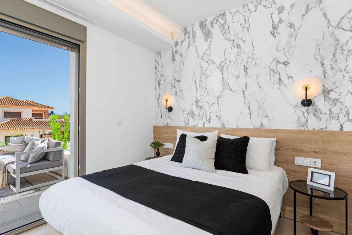 HOUSE FOR SALE, LOS ALCÁZARES