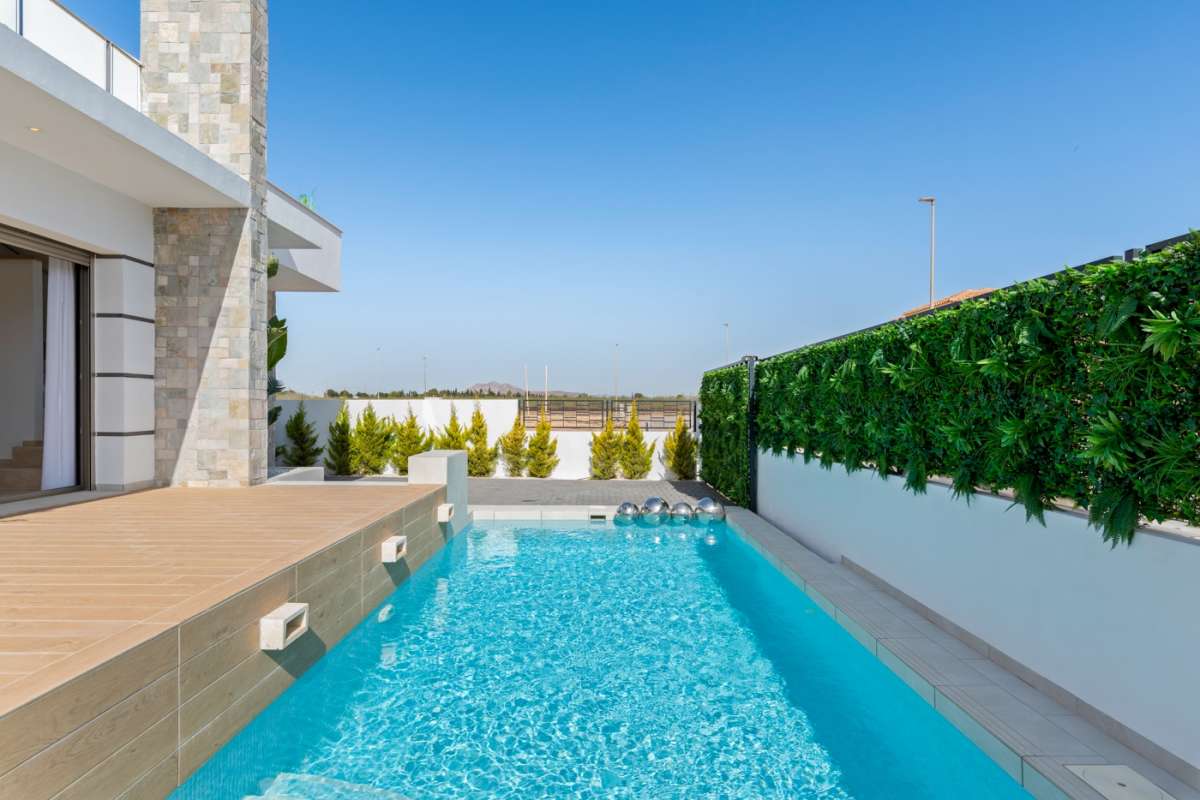 HOUSE FOR SALE, LOS ALCÁZARES