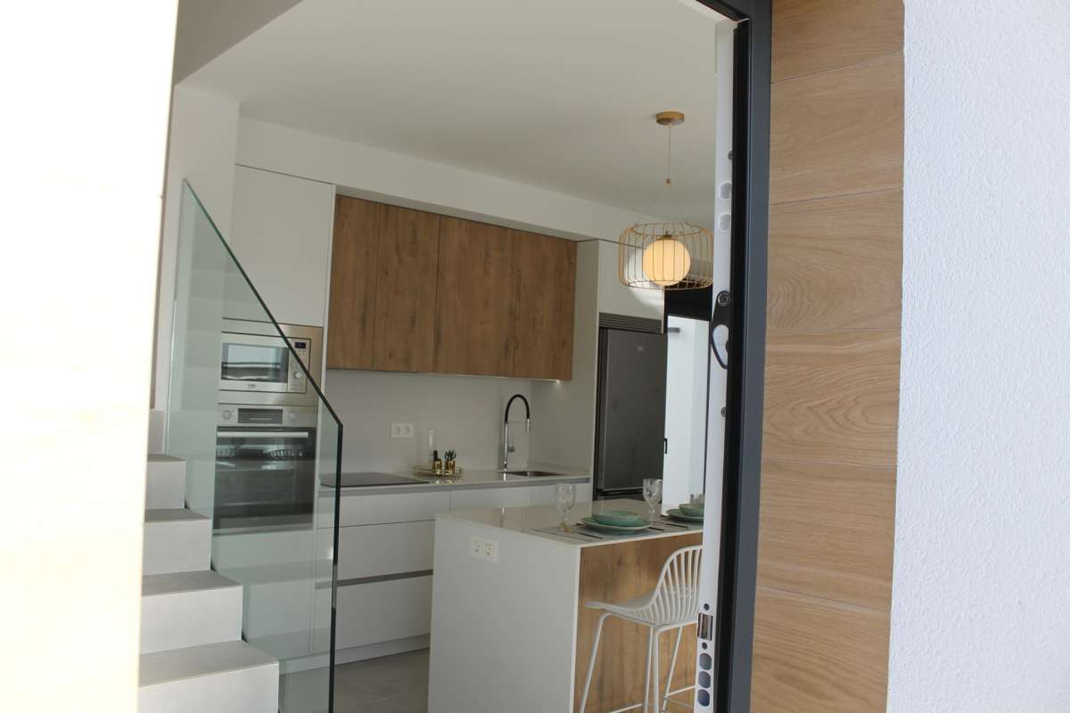 HOUSE FOR SALE, ROLDÁN