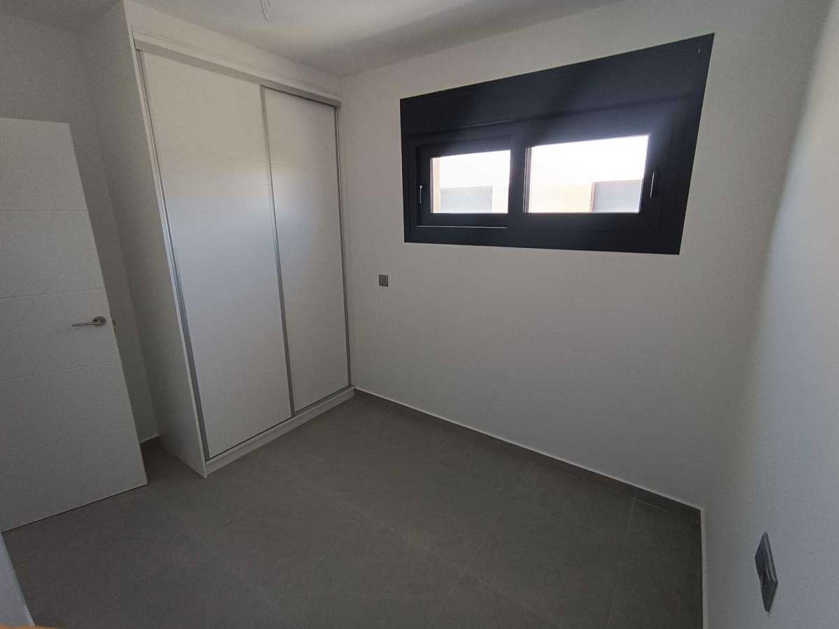 HOUSE FOR SALE, DAYA NUEVA