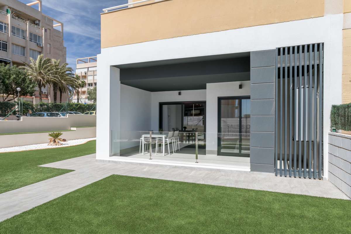 APARTMENT FOR SALE, TORREVIEJA