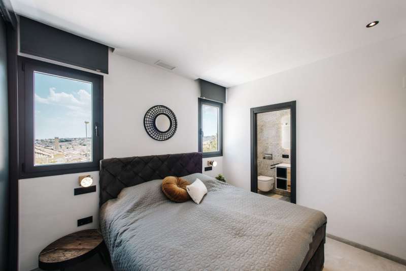 full-gallery24