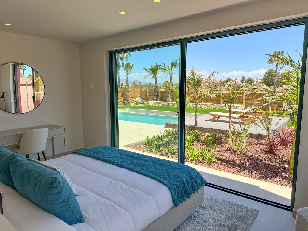 VILLA FOR SALE, CUEVAS DEL ALMANZORA