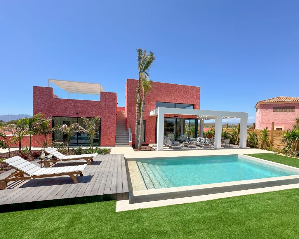 VILLA FOR SALE, CUEVAS DEL ALMANZORA