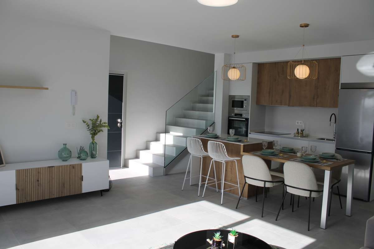 HOUSE FOR SALE, ROLDÁN