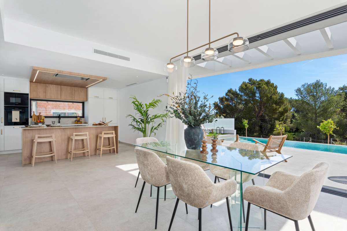 LUXURY VILLA FOR SALE IN POLOP 3 BEDROOMS, 3 BATHROOMS AND PRIVATE POOL