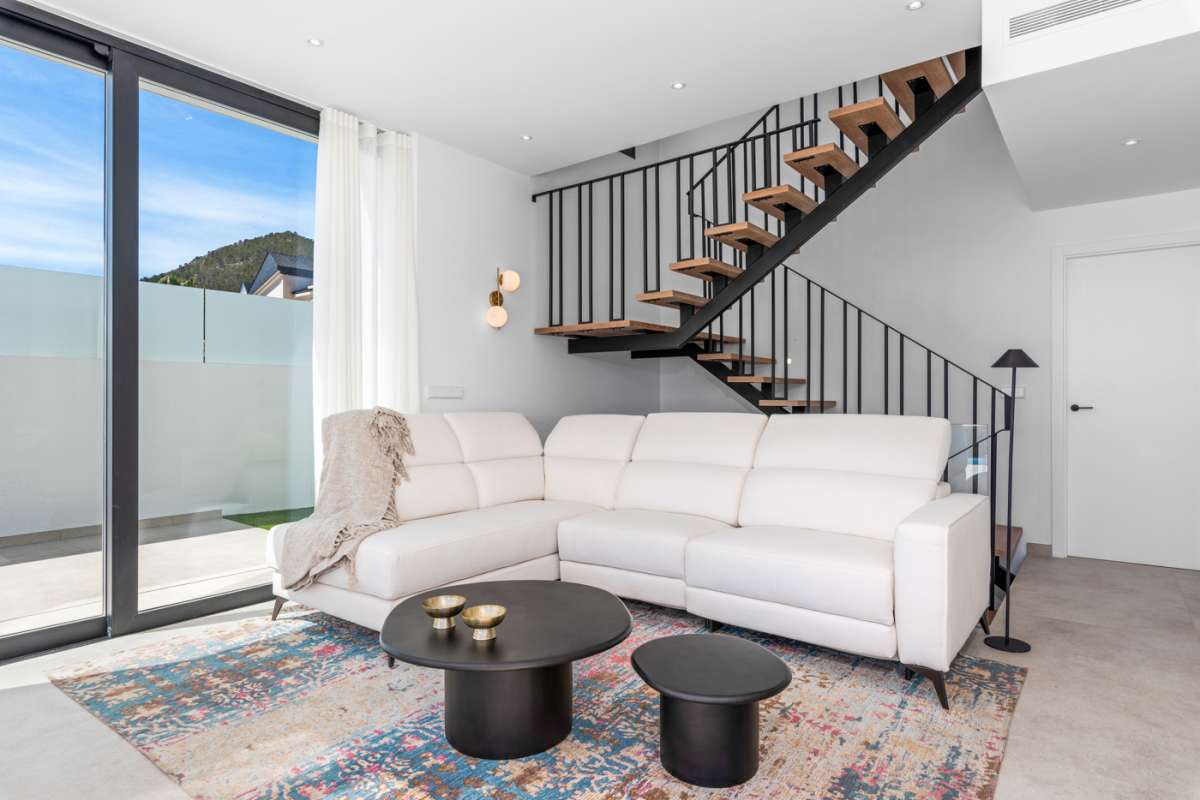 LUXURY VILLA FOR SALE IN POLOP 3 BEDROOMS, 3 BATHROOMS AND PRIVATE POOL