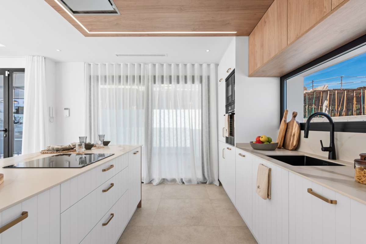 LUXURY VILLA FOR SALE IN POLOP 3 BEDROOMS, 3 BATHROOMS AND PRIVATE POOL