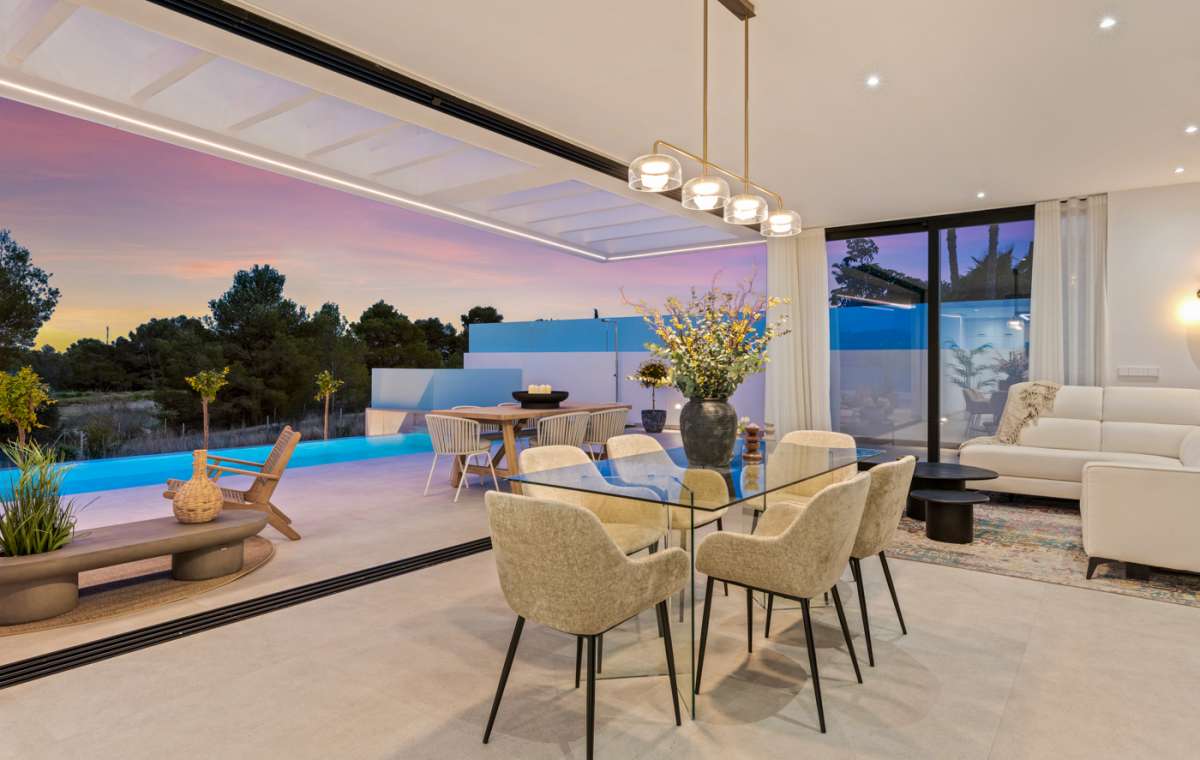 LUXURY VILLA FOR SALE IN POLOP 3 BEDROOMS, 3 BATHROOMS AND PRIVATE POOL